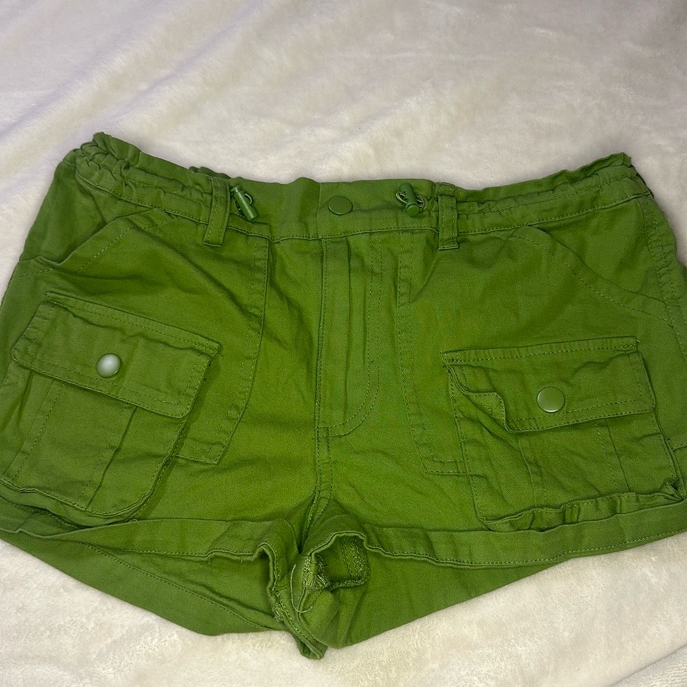 Forever 21 adjustable cargo shorts